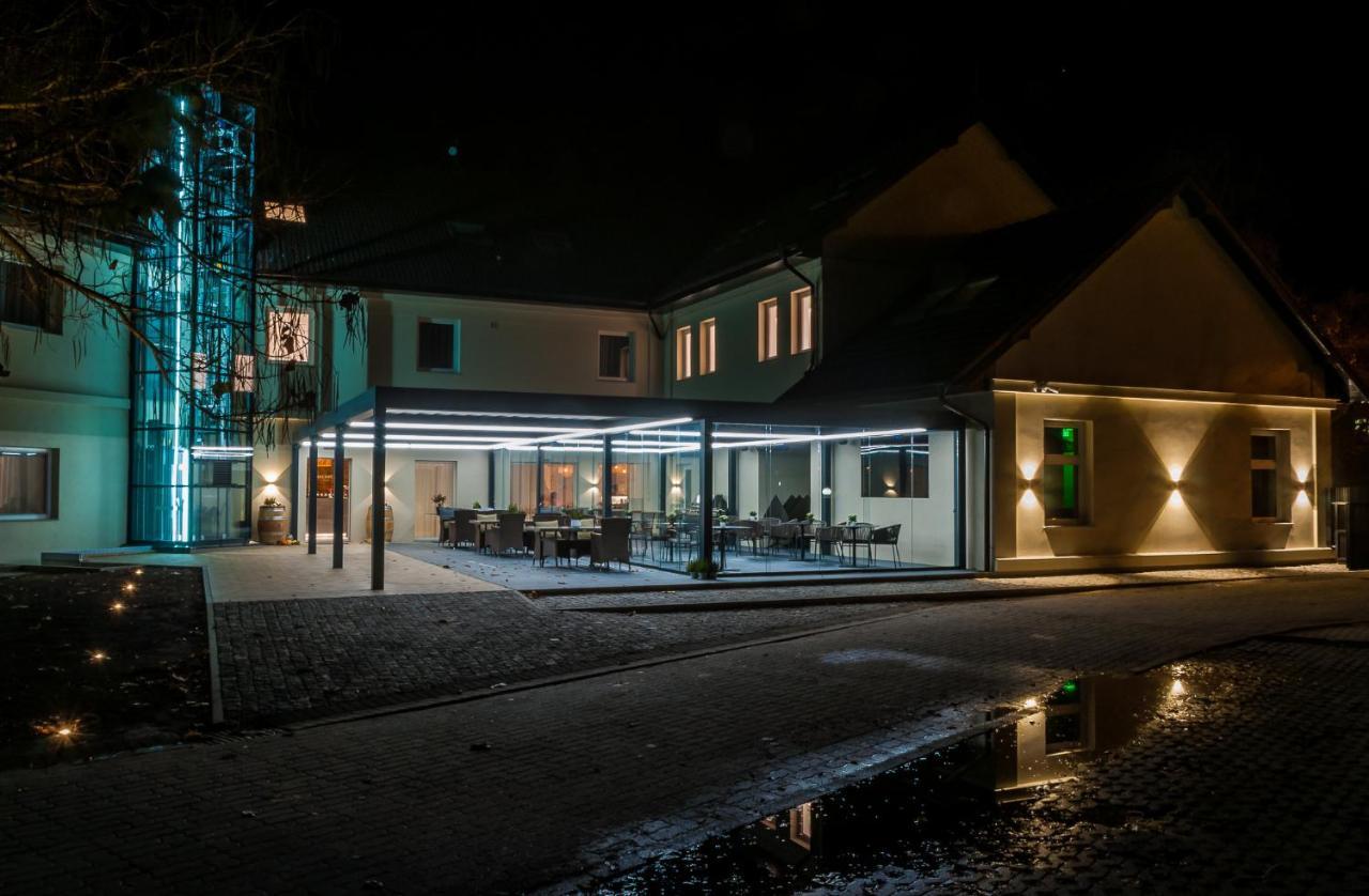 Hotel U Kaplicky Písek Dış mekan fotoğraf