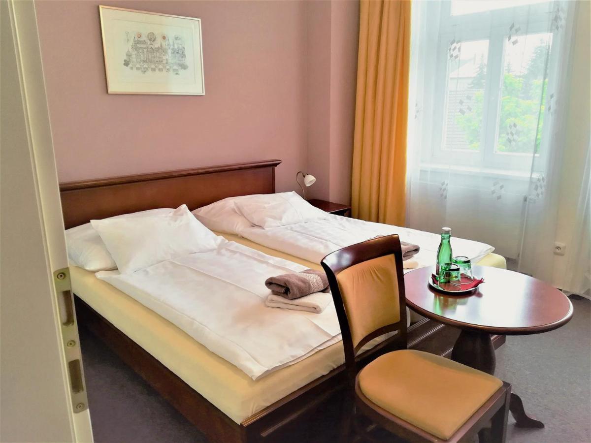 Hotel U Kaplicky Písek Dış mekan fotoğraf