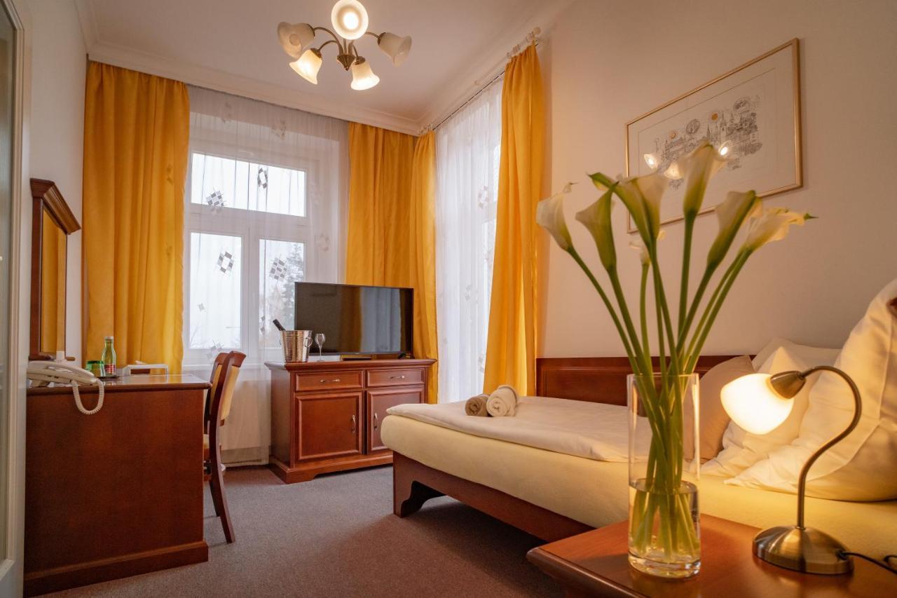 Hotel U Kaplicky Písek Dış mekan fotoğraf