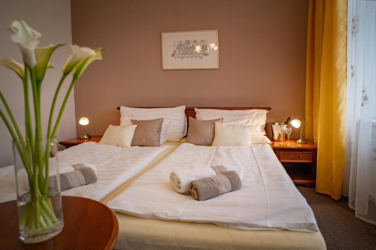 Hotel U Kaplicky Písek Dış mekan fotoğraf