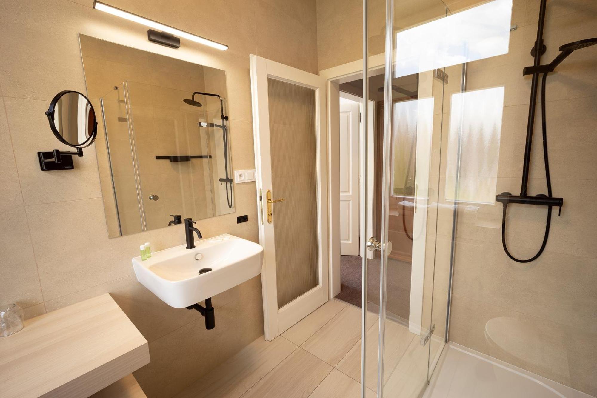 Hotel U Kaplicky Písek Dış mekan fotoğraf