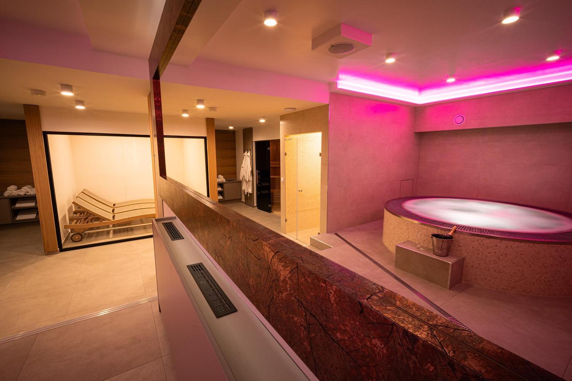 Hotel U Kaplicky Písek Dış mekan fotoğraf